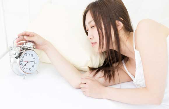 睡眠不足が毛穴に悪影響な理由